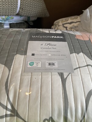 Madison Park Lola 6 Piece Printed Cotton Quilt Set with Throw Pillows-image