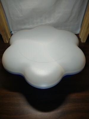 TUPPERWARE Blue Large Scalloped CHIP-N-DIP with Cover 4624 & 4625 -image