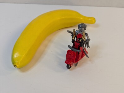 LEGO Marvel Deadpool 6866 Minifigure With Logan Skeleton MOC + Motor Scooter -image