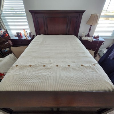 Pottery Barn Queen Duvet, 2 Pillow Shams, 2 Euro Size Accent Pillow Shams-image