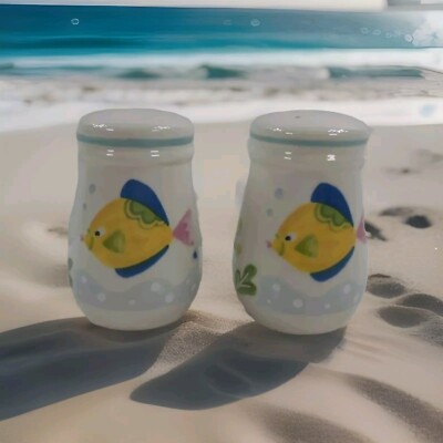 Studio Nova Barrier Reef Y2310 Salt And Pepper Shakers Vintage 1990s-image