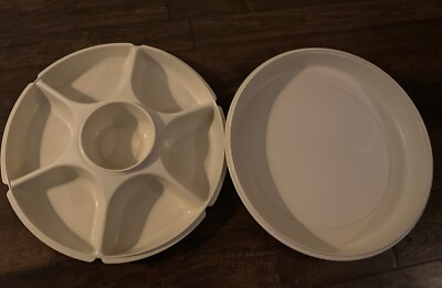 Vintage Tupperware almond color party dip tray 1665-2 includes 1667-4 dip holder-image
