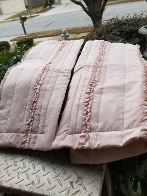  Pair of Madison Park Standard Pillow Shams-image