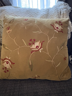 2 Vintage Pottery Barn Throw Pillow Shams 16” Embroidered Golden Washable Soft-image