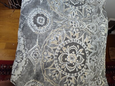 Pottery Barn Jacquelyn Medallion Sateen KING/CAL KING Duvet Cover Grey-image