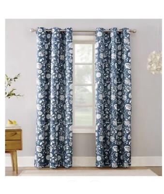 Sun Zero Cooper Botanical Print Thermal Insulated Room Darkening Grommet Curtain-image