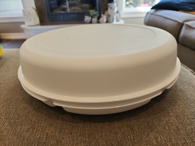 VTG Tupperware Divided Veggie Tray Chip Dip Relish Serving Dip Bowl & LID 1665-1-image