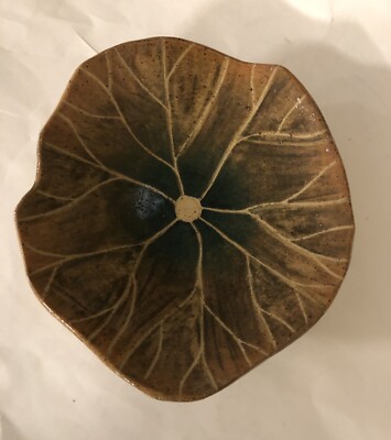 Studio Art Pottery Hand Painted Leaf Dish Fall Autumn Thanksgiving Signed 8”x9”-image