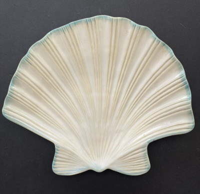 Home Studio Shoreline Collection Scallop Shell Shaped Dinner Plate 12 1/2