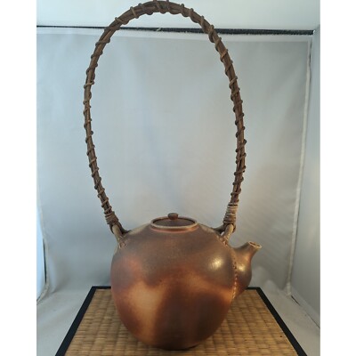 Vintage Japanese BIZEN Ceramic Studio Pottery Teapot Shaped Jar Vase Mizusashi-image