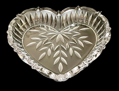 Studio Nova Crystal Fernwood Heart Shaped Dish Etched Gray Cut Leaves Excellent-image