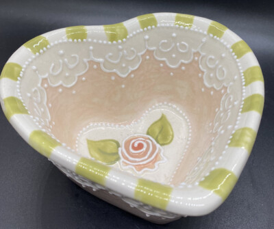 Rare Whimsical Bliss Studios Heart Shaped Bowl Signed “Cindy” Rose Stripes Lace-image