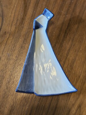 Studio Art Pottery GLAZED Blue White Abstract Shaped 7.5