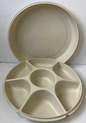 TUPPERWARE Vegetable Dip Snack Relish Divided Serving Tray w/Lid 1665-2-image