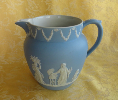 LARGE ANTIQUE WEDGWOOD 