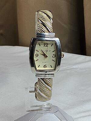 WOMEN'S STUDIO TIME ANALOG FASHION WATCH TWO TONE BANGLE Needs Battery-image