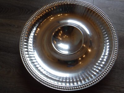 Vintage Wilton Armetale Metal Flutes & Pearls Large Round Chip Dip Server 15.5