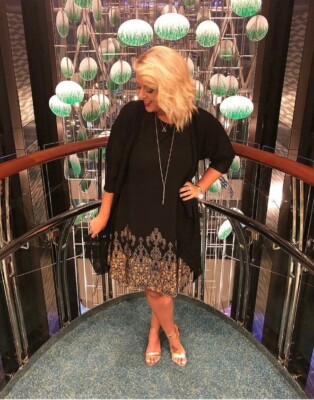 LuLaRoe Elegant XL Carly High Low Shirt Dress Black Gold Regal Dipped Holiday-image