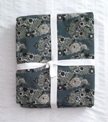 Pottery Barn Sabyasachi Maharani Print Duvet Cover, Full/Queen, Orig. $299, New-image