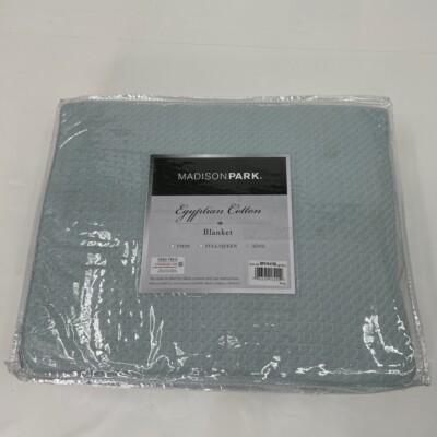 NWT Madison Park MP51N-6189 Blue Textured Pattern King Blanket-image