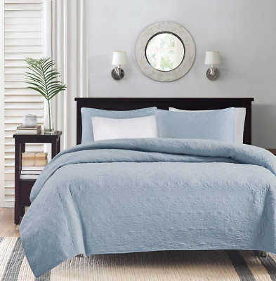 Quebec Dusty Pale Blue 3-Piece Quilted King Coverlet Set—For King or Cal King Be-image