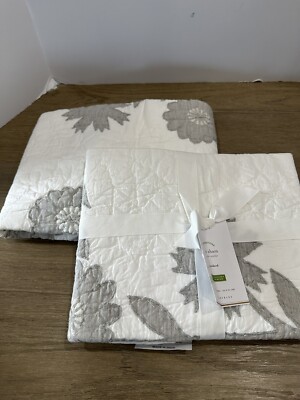 Pottery Barn Lilo quilted Standard Sham  Set of 2 gray-image