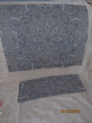 Pottery Barn Pillow Shams (2) Paisley Medallion Grey Blue Standard-image