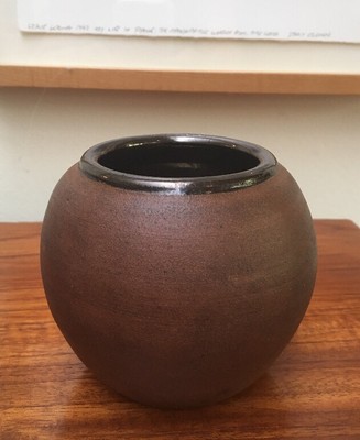 Studio pottery signed Stafford 9 -03 orb-shaped brown vase high-glaze inside; -image