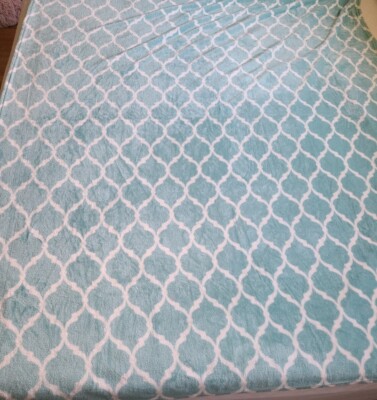 Madison Park Ogee Lightweight Oversize Ultra Soft  59x72 Throw Blanket -image