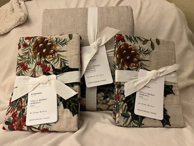 POTTERY BARN Holly Berry Wreath Embroidered Duvet FULL/QUEEN & 2 STD Shams - NEW-image