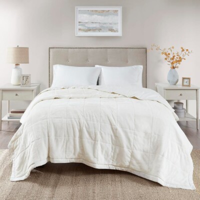 King Campbell Reversible HeiQ Smart Temperature Down Alternative Bed Blanket-image