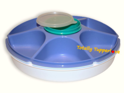 Tupperware Large Serving Center 13.75