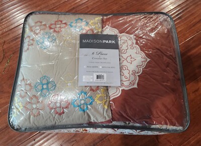 Madison Park 6 Piece Coverlet Set w/1 coverlet, 2 shams, & 3 decorative pillows-image