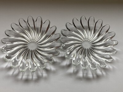 2 Beautiful STUDIO NOVA Solaris Plates 8.25” Flower Shaped Glass Germany Ex Cond-image