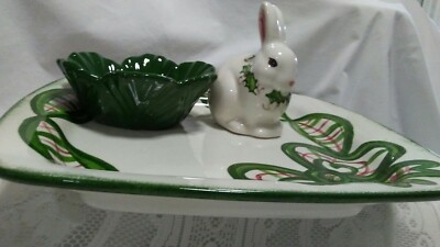 Cali Christmas Rabbit Chip/Veggie & Dip Sqr Serving Tray-Cabbage Bowl Attached -image