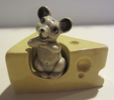 Mouse &  Cheese Salt And Pepper Shakers -  Ceramic Art Studio-image