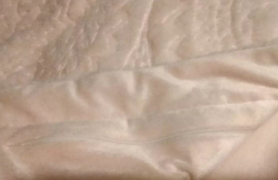 MADISON PARK MEDALLION ULTRA PLUSH KING SIZE PILLOW SHAMS ~ PALE PINK ~ EUC -image