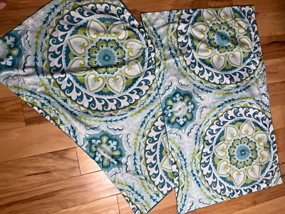 Set of 2 King Sz Madison Park pillow shams Medallions Turquoise-image