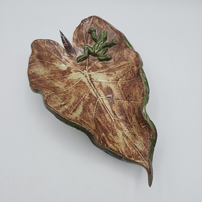 Unique Leaf Shaped NC Studio Art Pottery Trinket Dish with Frog Artist Signed-image