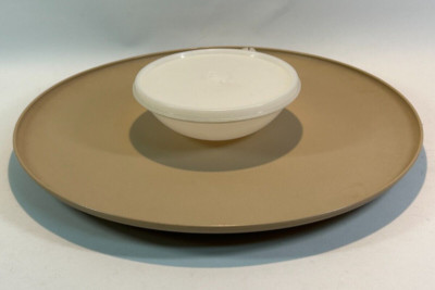 Vintage Tupperware Dip-N-Serve 492-2 Almond Used Great Shape Chips Dip Veggie-image