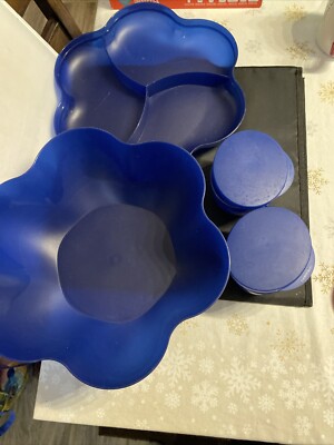 TUPPERWARE LARGE VERSATILE CHIP N DIP SET Mini Containers With Lids GREAT!!-image