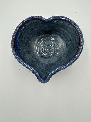 Greg Neal Heart Shaped Stoneware Studio Pottery Signed Bowl-image