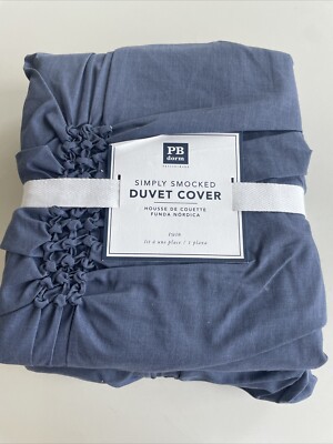 Pottery Barn Dorm Simply Smocked Duvet Cover Twin -image