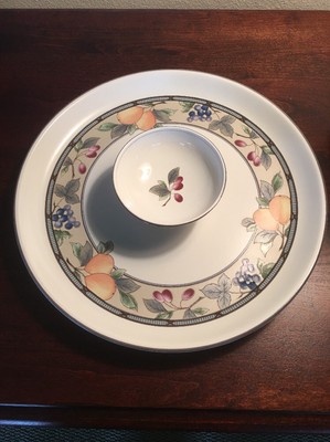 MIKASA INTAGLIO GARDEN HARVEST LARGE 14 