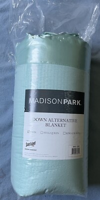 Madison Park Down Alternative Blanket color Sage Green size Twin-image