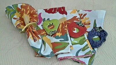 Home Studio Brite Print Napkins Set 4 18.5 x 18.5 100% Cotton W 4 Ceramic Rings -image