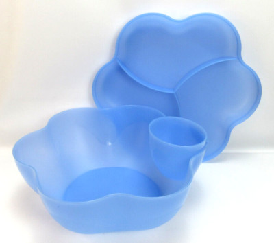 Tupperware Chip N Dip Set Large Blue Bowl, Divided Party Tray and Dip Cup-image