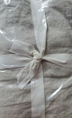 2 Pottery Barn Belgian Flax Linen Contrast Flange, KING Flax/White Shams 5564334-image