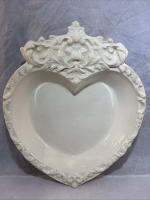 Vintage Studio Pottery Heart Shaped Trinket Dish Ivory Ornate Scroll Trim Signed-image