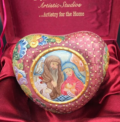 G DeBrekht secret swivel heart shaped Nativity box Family Unity NEW with papers-image
